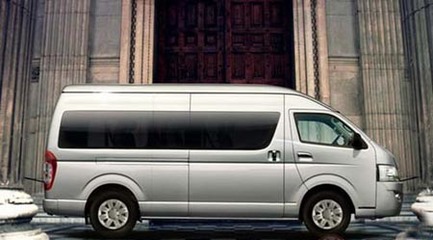 開創空間新時代 九龍商務車全新登陸安徽，專用汽車銷售引領行業風尚